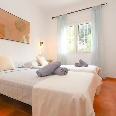 Villa Magnifica En San Nicolas Con Piscina Privada